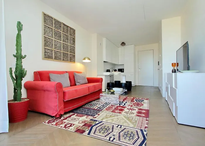 Luxury Domus 1 *